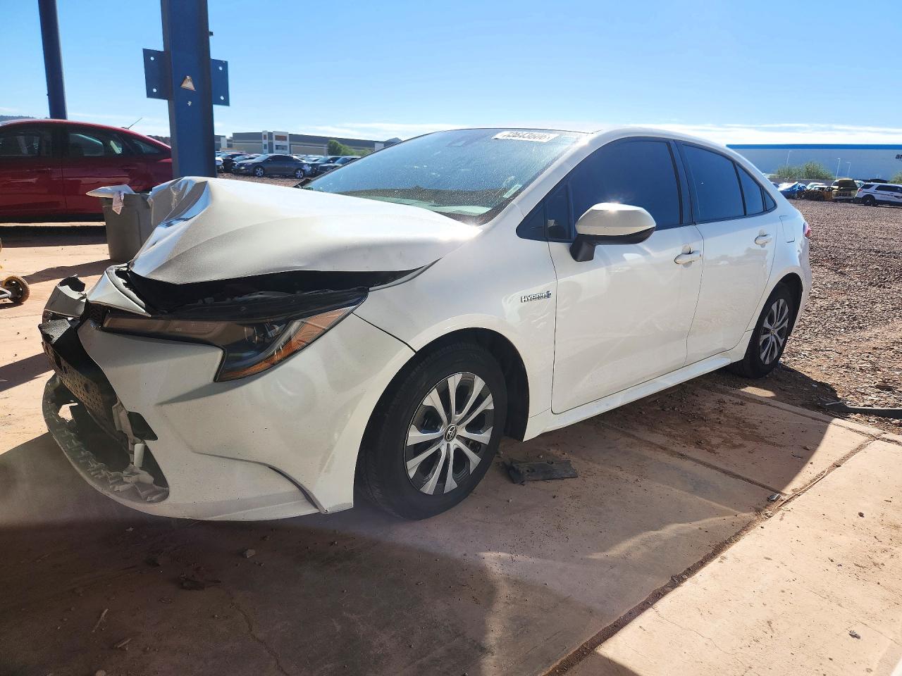 2020 TOYOTA COROLLA LE — Front 3/4