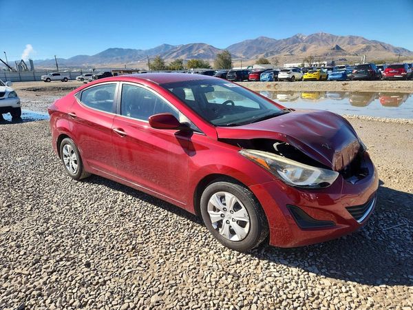 2016 HYUNDAI ELANTRA — Passenger 3/4