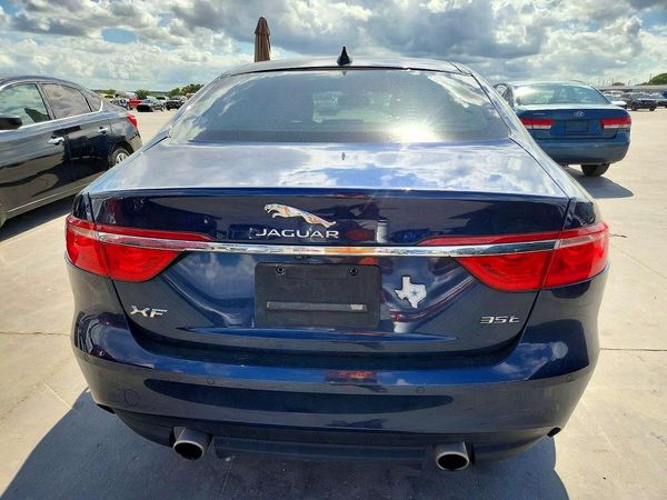 2016 JAGUAR XF Prestige — DIRR