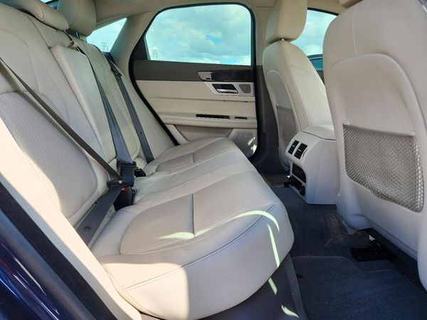 2016 JAGUAR XF Prestige — PSRS