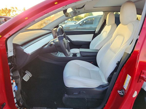 2021 TESLA MODEL Y — DENT