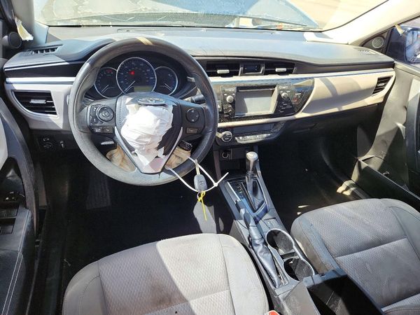 2014 TOYOTA COROLLA L/LE — CKPT