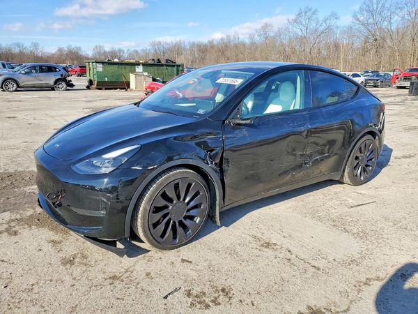 2024 TESLA Y