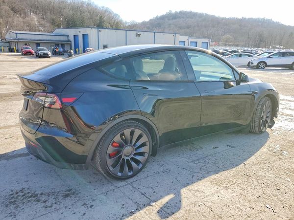 2024 TESLA Y