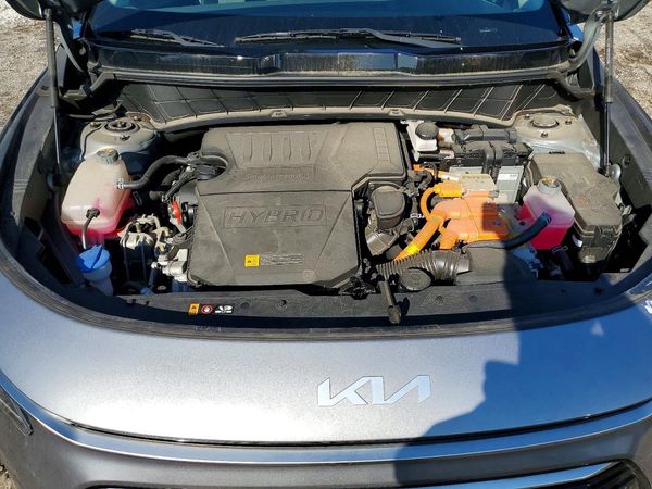 2023 KIA NIRO EX — Engine bay