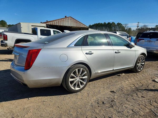 2017 CADILLAC XTS Luxury