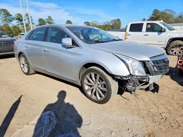 2017 CADILLAC XTS Luxury