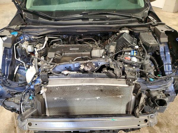 2016 HONDA CRV SE — Engine bay