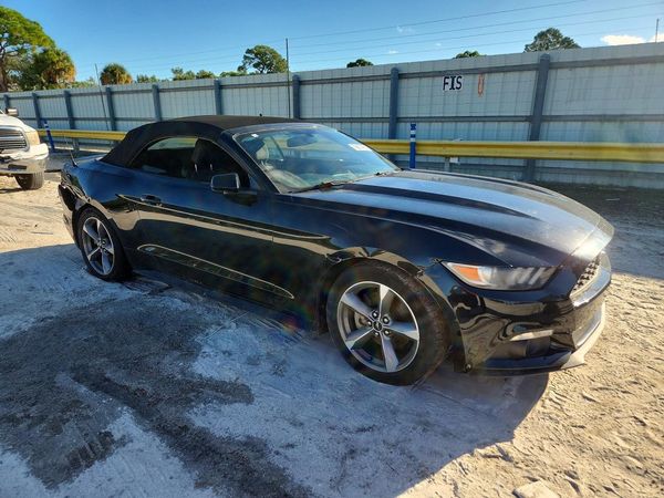 2017 FORD MUSTANG V6 Convertible — Passenger 3/4