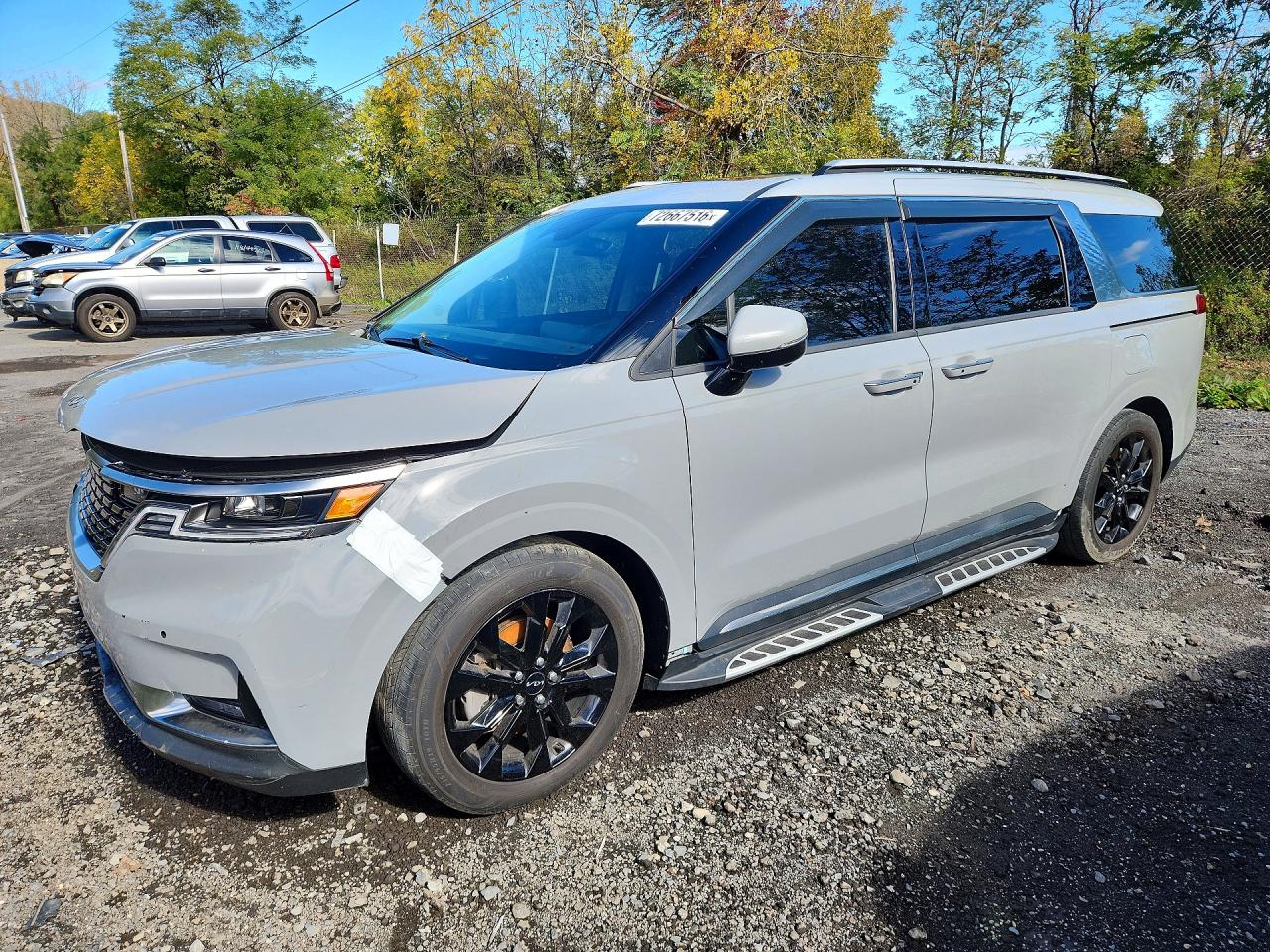 2024 KIA CARNIVAL — Front 3/4