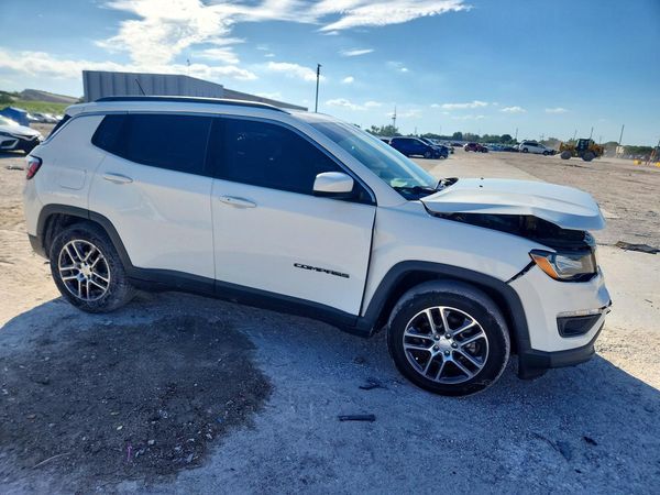 2019 JEEP COMPASS — Passenger 3/4