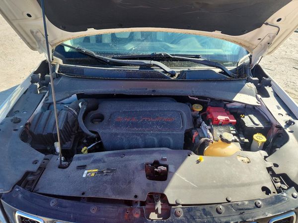 2019 JEEP COMPASS — Engine bay