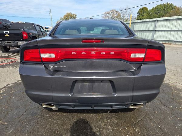 2013 DODGE CHARGER SE — DIRR