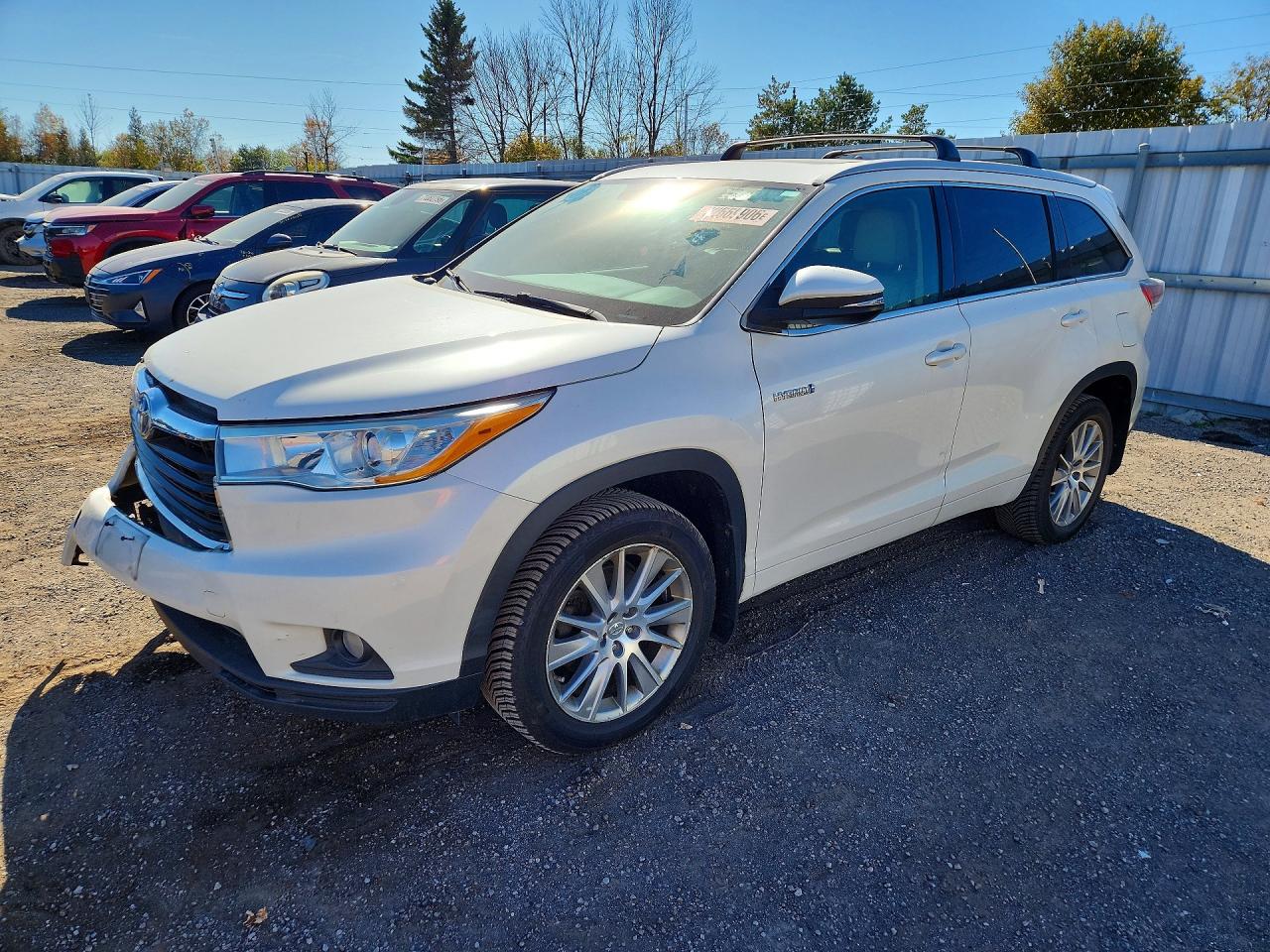 2014 TOYOTA HIGHLANDER Base/Hybrid — Front 3/4