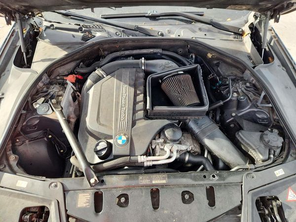 2012 BMW 5 SERIES — Engine bay