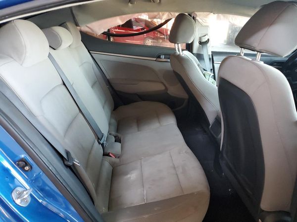 2017 HYUNDAI ELANTRA SE Base