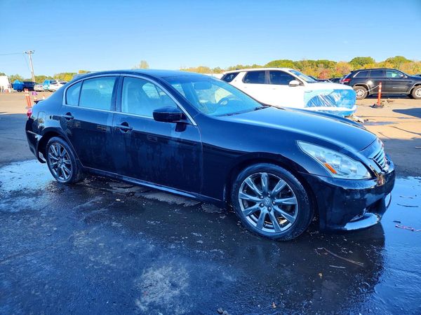 2012 INFINITI G37 — Passenger 3/4