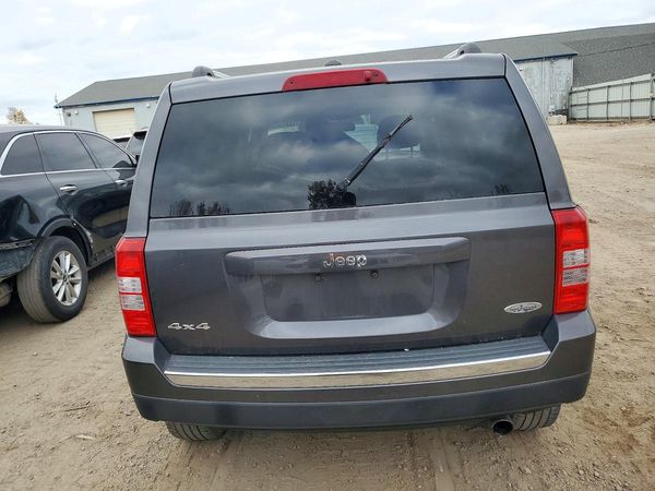 2016 JEEP PATRIOT LATITUDE 4X4 — DIRR