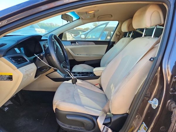 2015 HYUNDAI SONATA SE, ECO — DENT