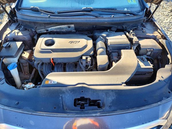 2015 HYUNDAI SONATA SE, ECO — Engine bay