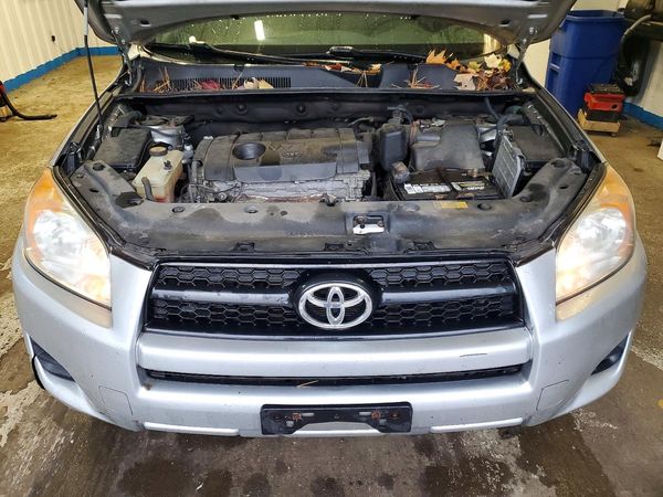 2012 TOYOTA RAV4 Standard — Engine bay