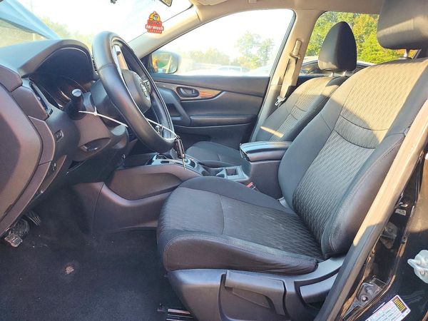 2019 NISSAN ROGUE — DENT