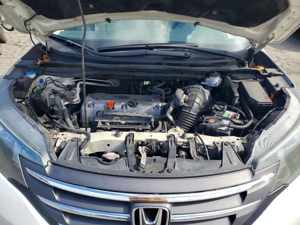 2013 HONDA CRV EX — Engine bay