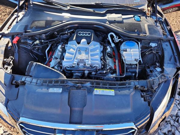2015 AUDI A7 — Engine bay