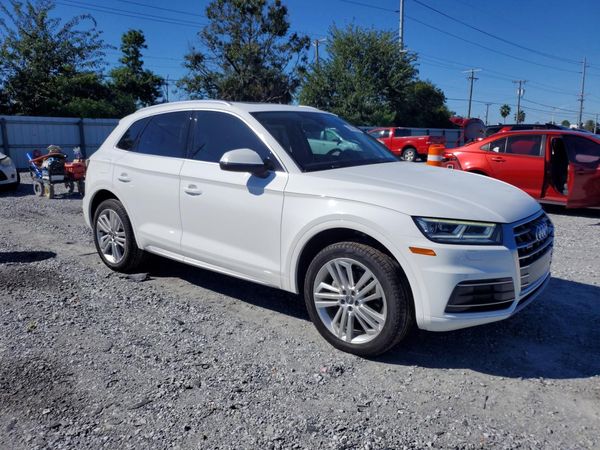 2018 AUDI Q5 quattro Premium Plus — Passenger 3/4