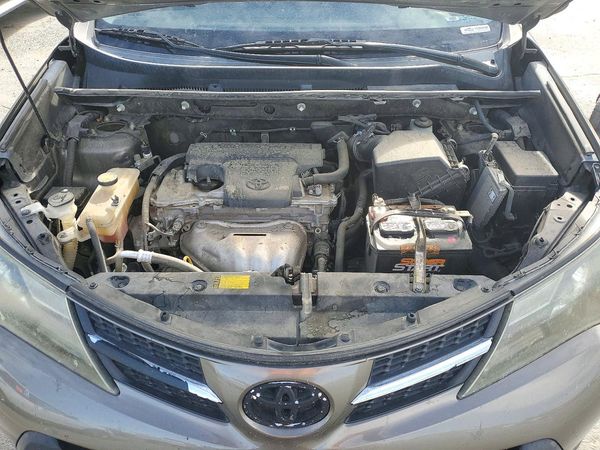2014 TOYOTA RAV4 Sports — Engine bay