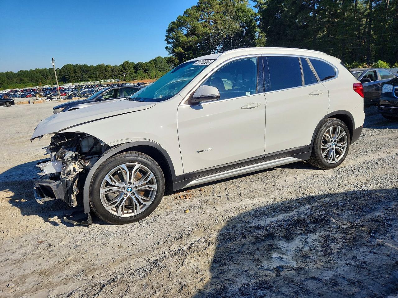 2016 BMW X1 xDrive28i — Front 3/4