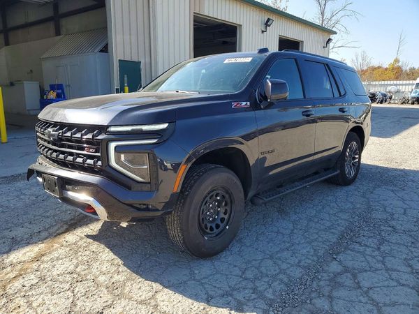 2025 CHEVROLET TAHOE Z71 — Front 3/4