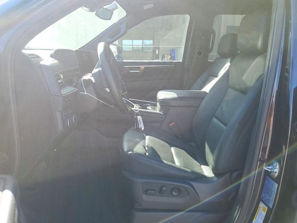 2025 CHEVROLET TAHOE Z71 — DENT