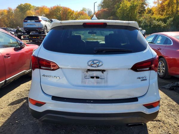 2017 HYUNDAI SANTA FE Base — DIRR