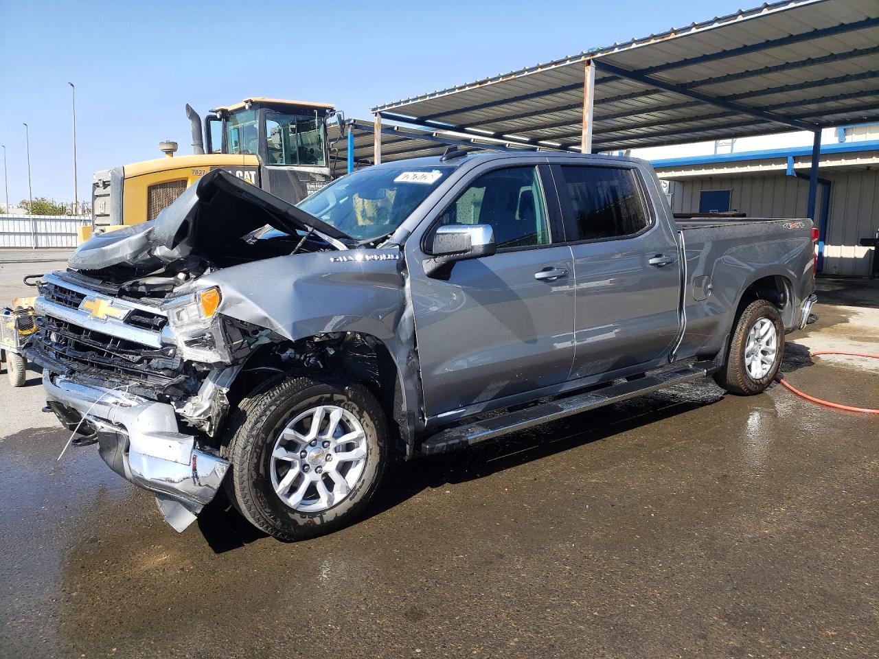 2026 CHEVROLET SILVERADO LT — Front 3/4