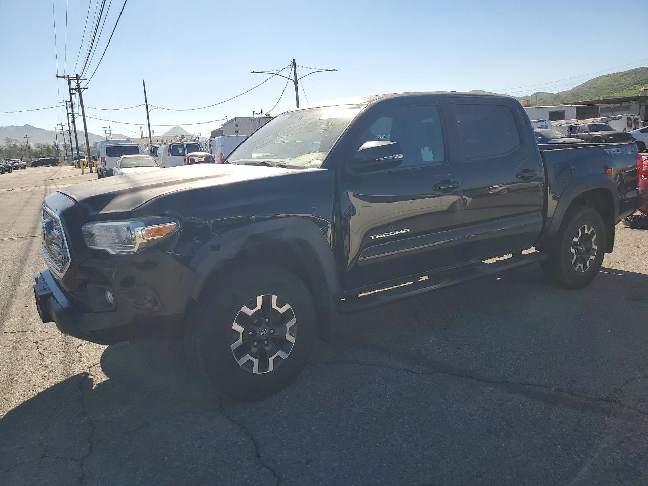 2017 TOYOTA TACOMA