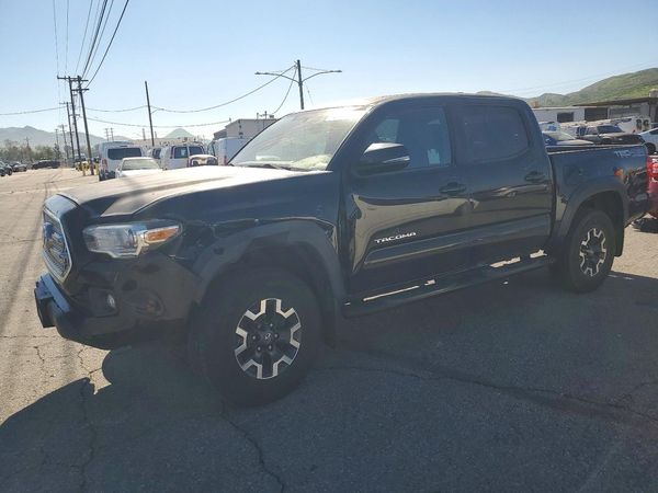 2017 TOYOTA TACOMA