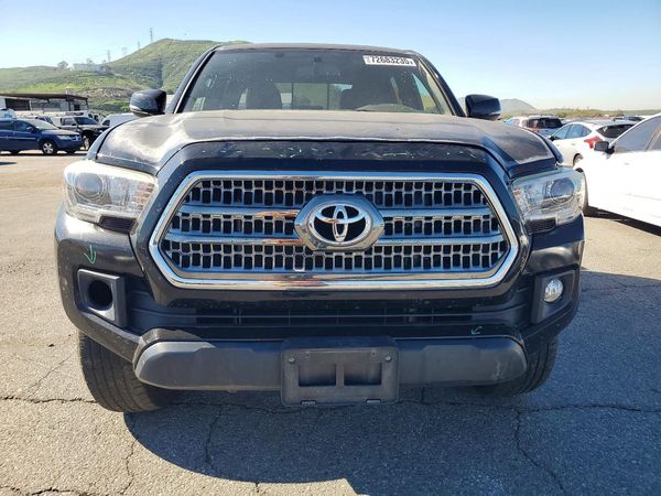 2017 TOYOTA TACOMA