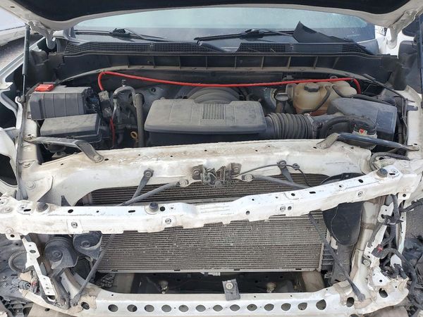 2019 CHEVROLET SILVERADO LT — Engine bay