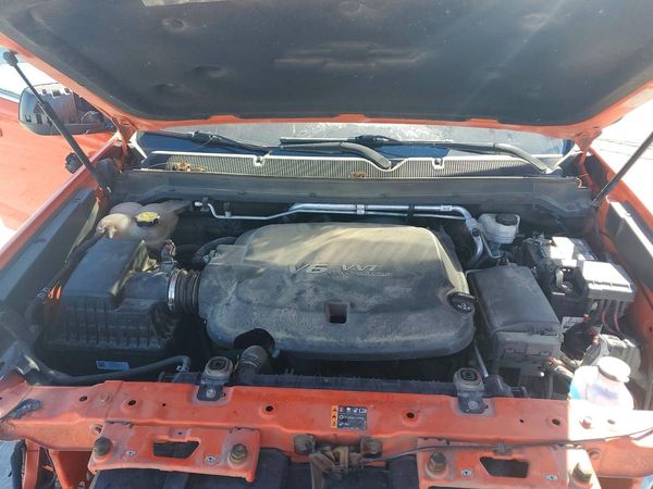 2019 CHEVROLET COLORADO LT — Engine bay