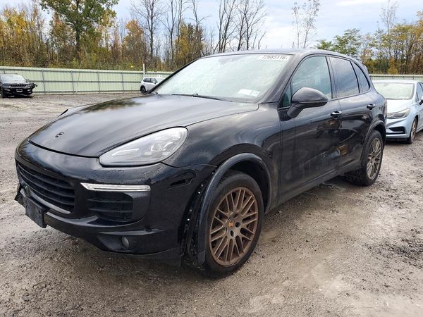 2017 PORSCHE CAYENNE — DSFA — Front 3/4