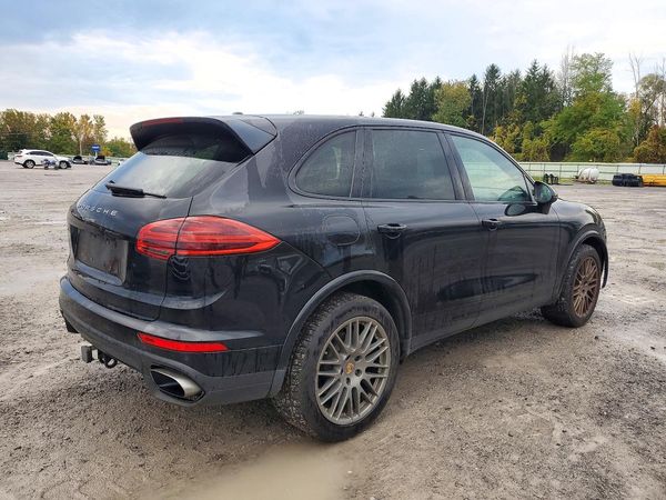 2017 PORSCHE CAYENNE — PSRA