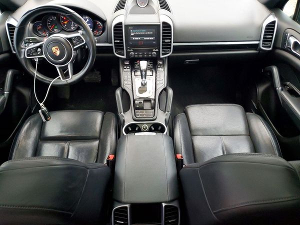 2017 PORSCHE CAYENNE — CKPT