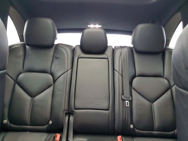 2017 PORSCHE CAYENNE — SUVN