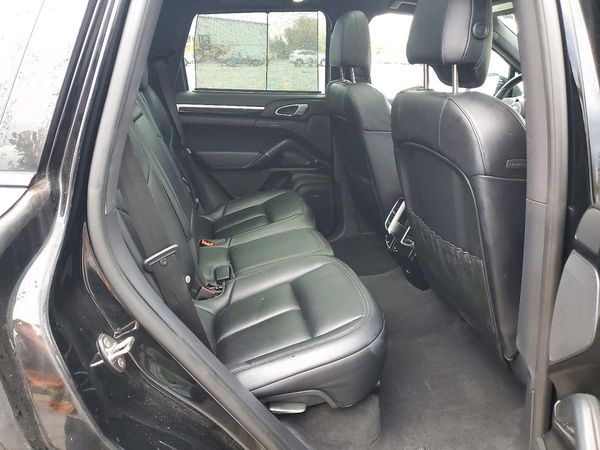 2017 PORSCHE CAYENNE — PSRS