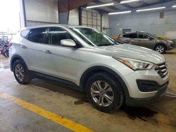 2016 HYUNDAI SANTA FE Base — Passenger 3/4