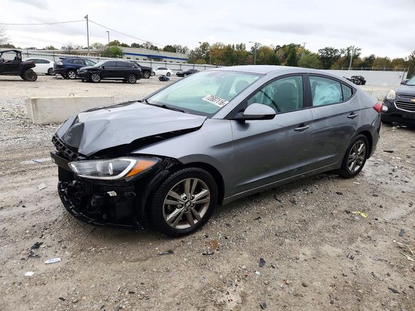 2018 HYUNDAI ELANTRA — Front 3/4