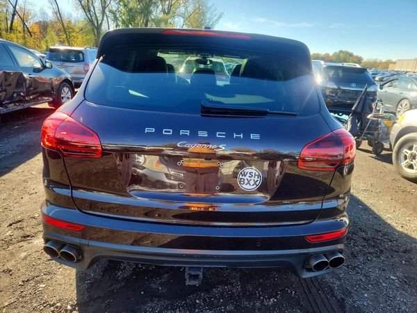 2015 PORSCHE CAYENNE — DIRR