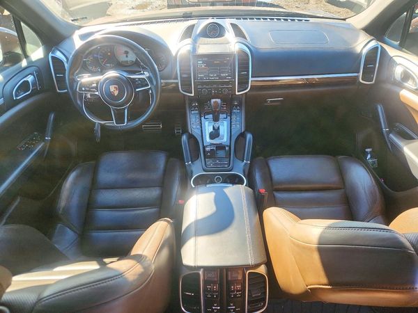 2015 PORSCHE CAYENNE — CKPT