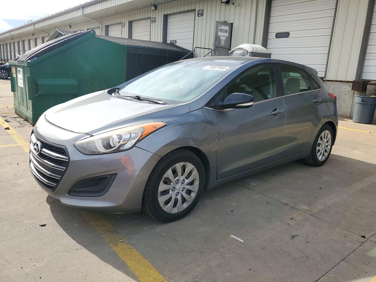 2017 HYUNDAI ELANTRA — Front 3/4